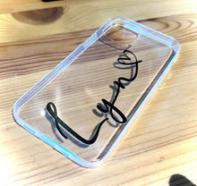 Lade das Bild in den Galerie-Viewer, Personalisierte Handyhülle Google Pixel Personalisiert Name mit Herz